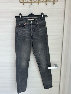 Levi's High-Rise Washed Black Skinny Jeans